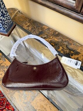 Tory Burch Glossy Patent Shoulder Bag in Burgundy